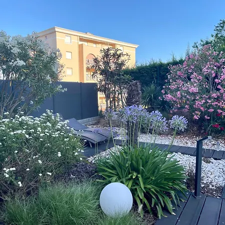 Les Enganes Lägenhet *