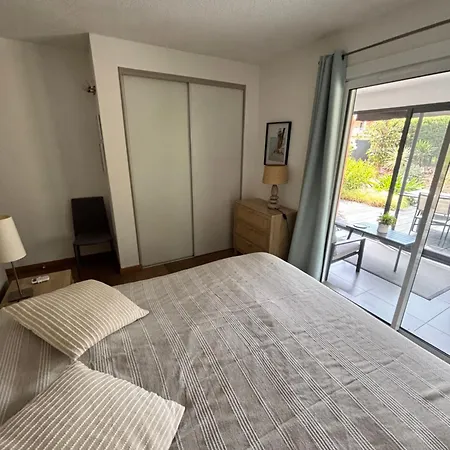 Les Enganes Apartament